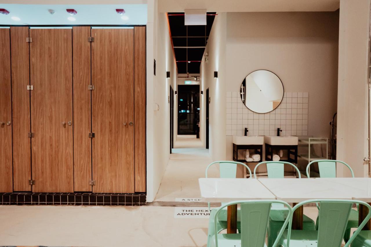 Code Hostel At Lavender Singapore Bagian luar foto