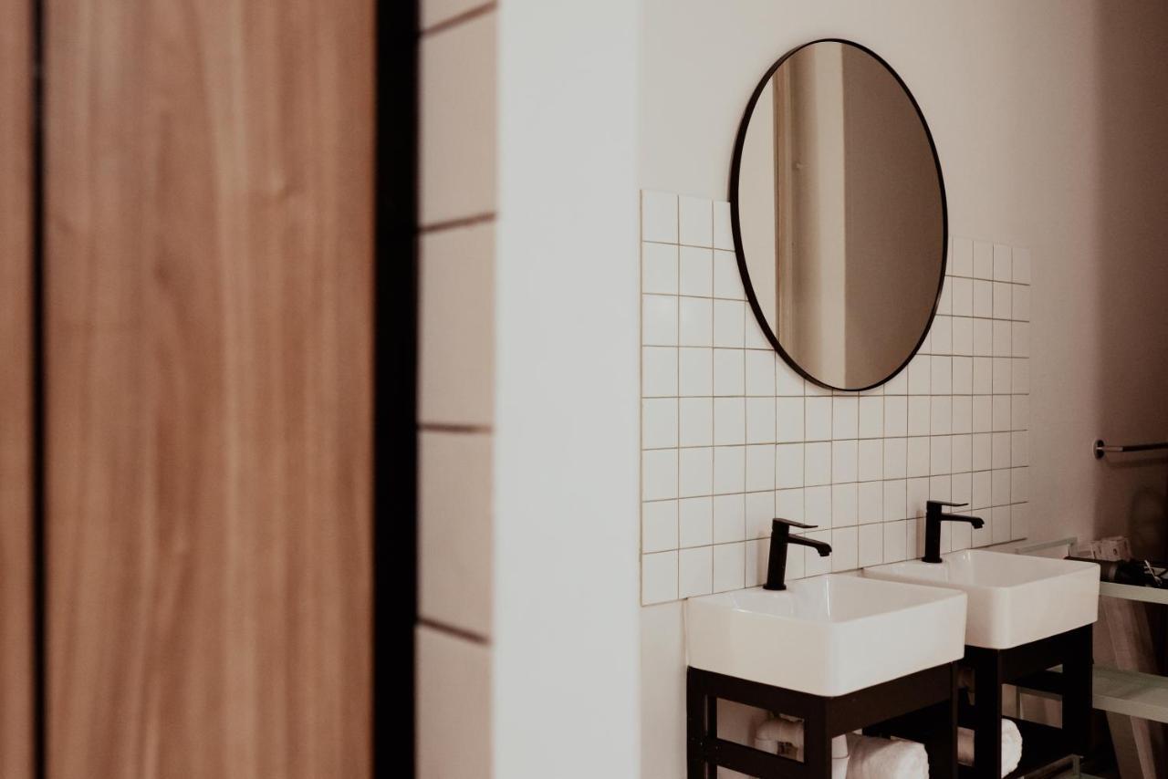 Code Hostel At Lavender Singapore Bagian luar foto