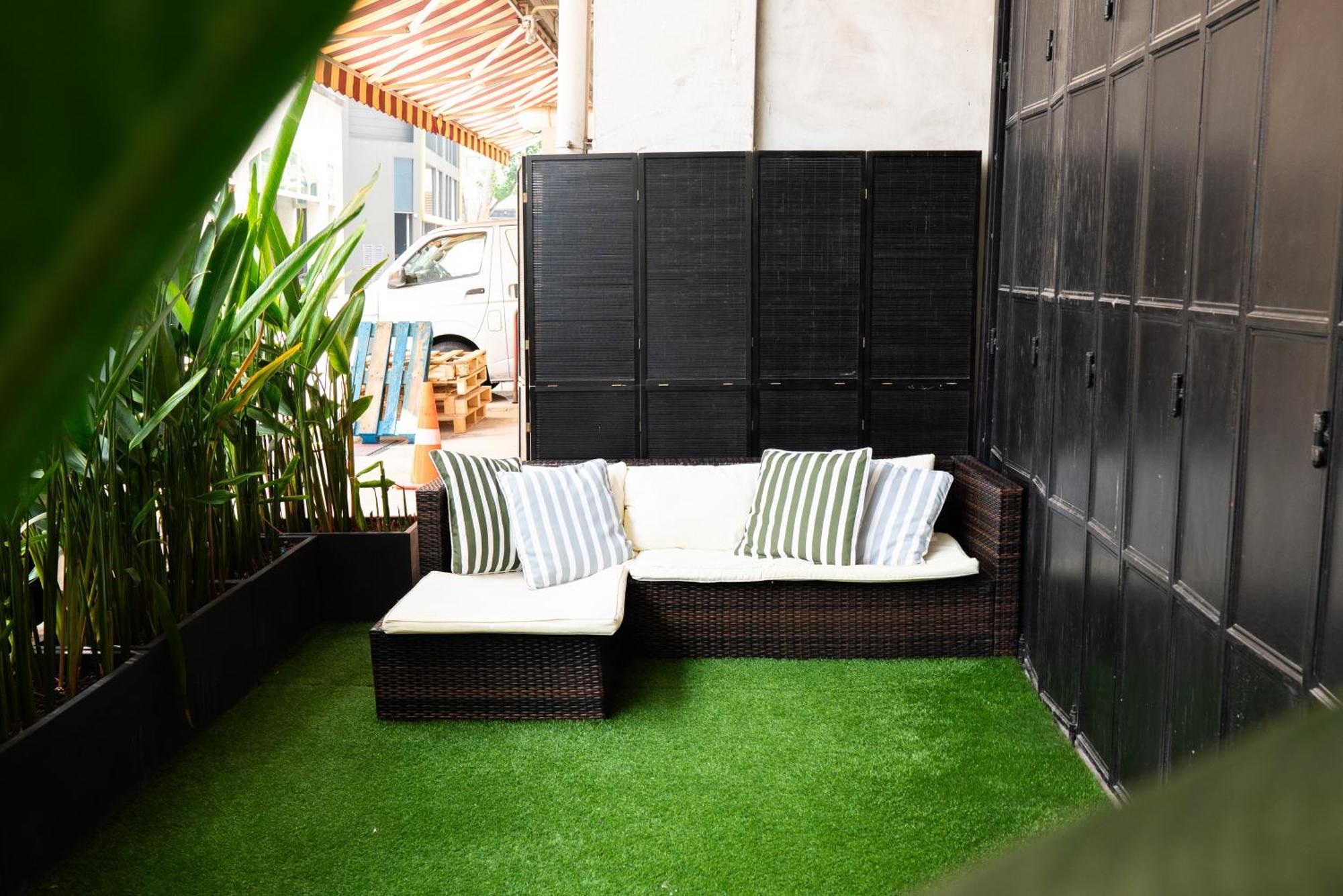 Code Hostel At Lavender Singapore Bagian luar foto
